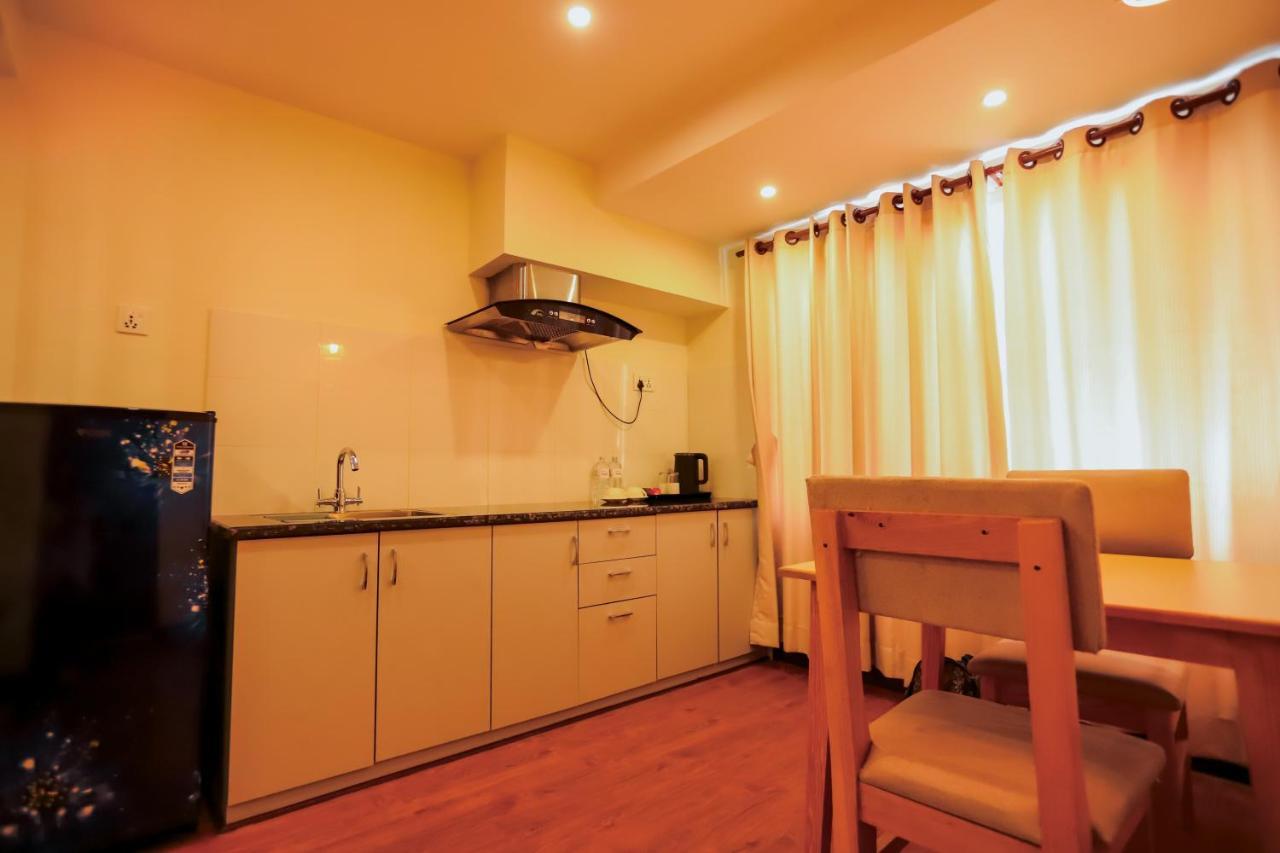 Kathmandu Business Hotel Buitenkant foto