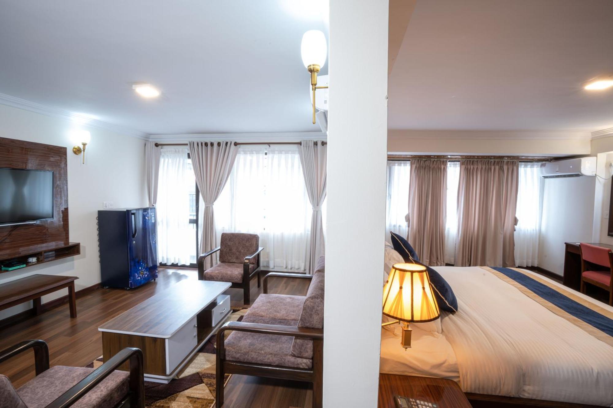Kathmandu Business Hotel Buitenkant foto